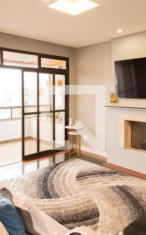 Apartamento à venda com 300m², 3 quartos e 4 vagas Apartamento à venda com 300m², 3 quartos e 4 vagasSala