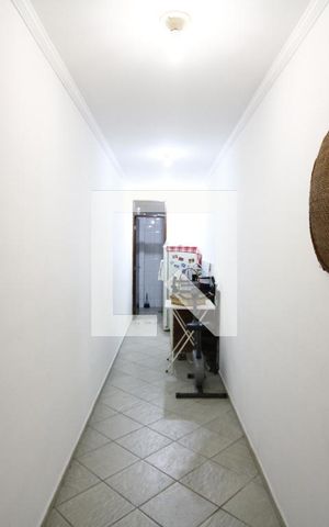 Casa à venda com 232m², 4 quartos e 2 vagasCozinha de apoio