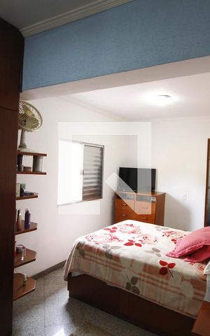 Casa à venda com 232m², 4 quartos e 2 vagasSuíte 4