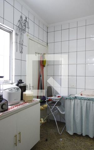 Casa à venda com 232m², 4 quartos e 2 vagasÁrea de Serviço