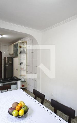 Casa à venda com 232m², 4 quartos e 2 vagasCopa