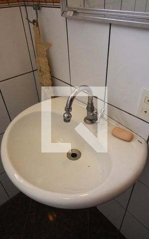 Casa à venda com 232m², 4 quartos e 2 vagasSuíte 3