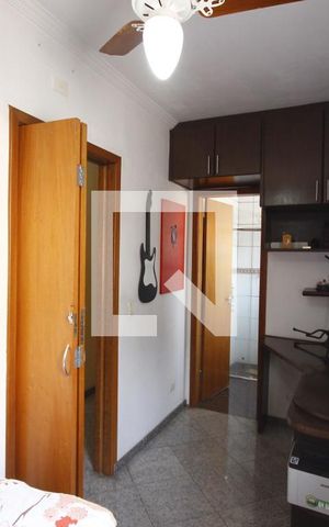 Casa à venda com 232m², 4 quartos e 2 vagasSuíte 3
