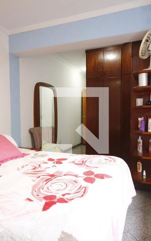 Casa à venda com 232m², 4 quartos e 2 vagasSuíte 4