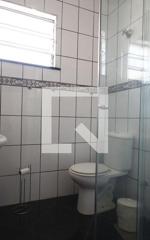 Casa à venda com 232m², 4 quartos e 2 vagasSuíte 1 e 2