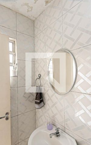 Casa à venda com 275m², 4 quartos e 2 vagasBanheiro 2