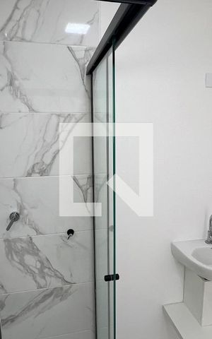 Apartamento para alugar com 110m², 2 quartos e 4 vagas Apartamento para alugar com 110m², 2 quartos e 4 vagasBanheiro
