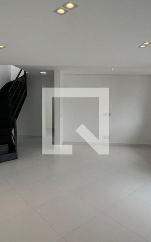 Apartamento para alugar com 110m², 2 quartos e 4 vagas Apartamento para alugar com 110m², 2 quartos e 4 vagasSala