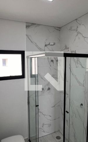 Apartamento para alugar com 110m², 2 quartos e 4 vagas Apartamento para alugar com 110m², 2 quartos e 4 vagasBanheiro