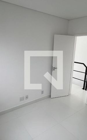 Apartamento para alugar com 110m², 2 quartos e 4 vagas Apartamento para alugar com 110m², 2 quartos e 4 vagasSuite