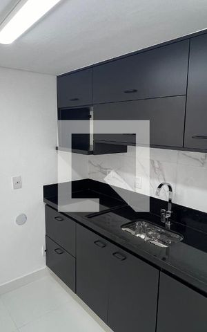 Apartamento para alugar com 110m², 2 quartos e 4 vagas Apartamento para alugar com 110m², 2 quartos e 4 vagasCozinha