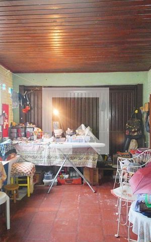 Casa à venda com 330m², 3 quartos e 2 vagas Casa à venda com 330m², 3 quartos e 2 vagasCozinha