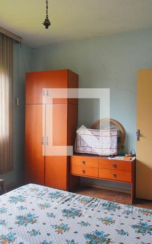Casa à venda com 330m², 3 quartos e 2 vagas Casa à venda com 330m², 3 quartos e 2 vagasQuarto 2