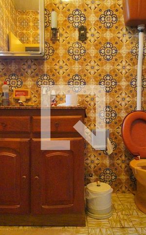 Casa à venda com 330m², 3 quartos e 2 vagas Casa à venda com 330m², 3 quartos e 2 vagasBanheiro 2