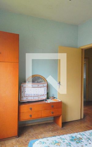 Casa à venda com 330m², 3 quartos e 2 vagas Casa à venda com 330m², 3 quartos e 2 vagasQuarto 2