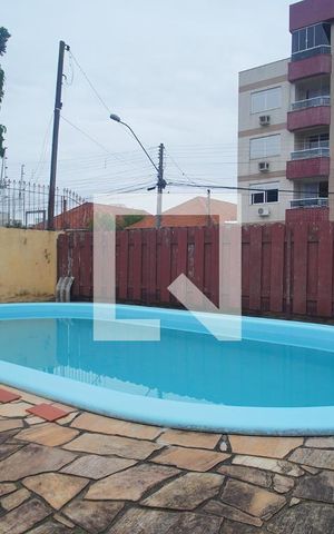 Casa à venda com 330m², 3 quartos e 2 vagas Casa à venda com 330m², 3 quartos e 2 vagasÁrea Externa