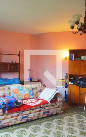 Casa à venda com 330m², 3 quartos e 2 vagas Casa à venda com 330m², 3 quartos e 2 vagassala