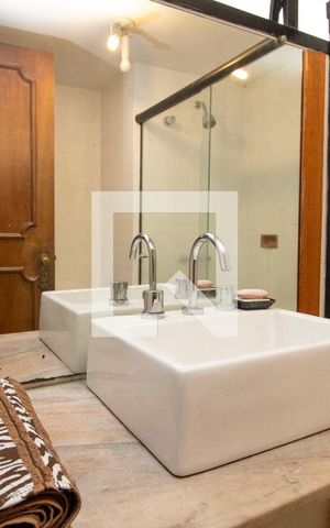 Apartamento à venda com 118m², 3 quartos e 2 vagas Apartamento à venda com 118m², 3 quartos e 2 vagasBanheiro 1, pia