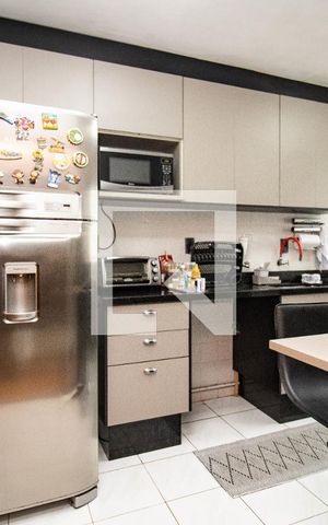 Apartamento à venda com 118m², 3 quartos e 2 vagas Apartamento à venda com 118m², 3 quartos e 2 vagasCozinha, bancada geladeira e cooktop