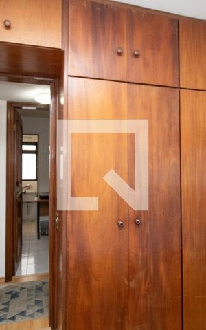 Apartamento à venda com 118m², 3 quartos e 2 vagas Apartamento à venda com 118m², 3 quartos e 2 vagasQuarto 3, armário
