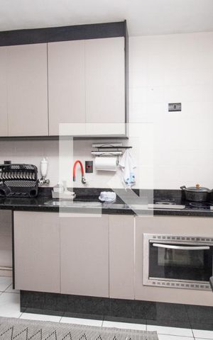Apartamento à venda com 118m², 3 quartos e 2 vagas Apartamento à venda com 118m², 3 quartos e 2 vagasCozinha, pia, forno embutido , janela