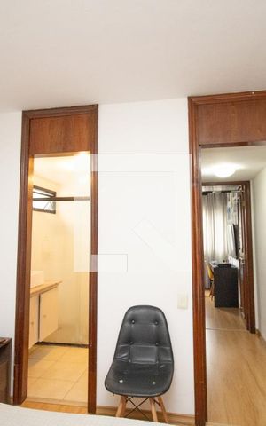 Apartamento à venda com 118m², 3 quartos e 2 vagas Apartamento à venda com 118m², 3 quartos e 2 vagasSuite, acesso ao banheiro