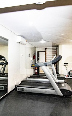 Apartamento à venda com 118m², 3 quartos e 2 vagas Apartamento à venda com 118m², 3 quartos e 2 vagasÁrea comum - Academia, esteiras