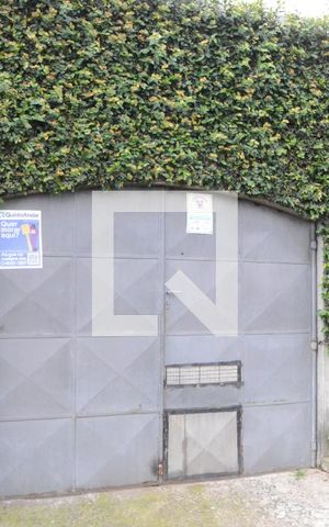 Casa à venda com 247m², 2 quartos e 7 vagasFachada