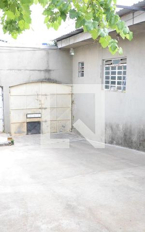 Casa à venda com 247m², 2 quartos e 7 vagasGaragem