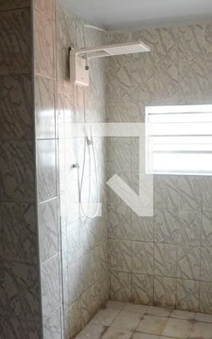 Casa à venda com 247m², 2 quartos e 7 vagasBanheiro 2
