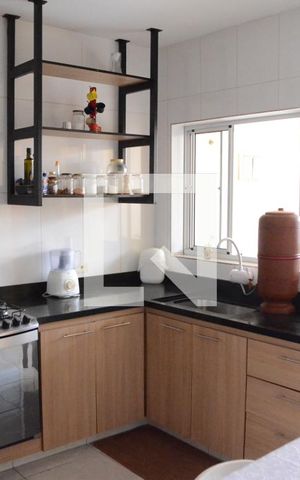Casa à venda com 247m², 2 quartos e 7 vagasCozinha