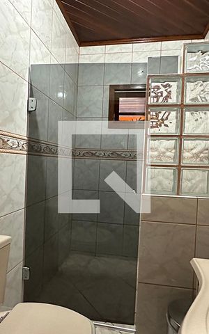 Casa à venda com 240m², 4 quartos e 1 vagaBanheiro 1