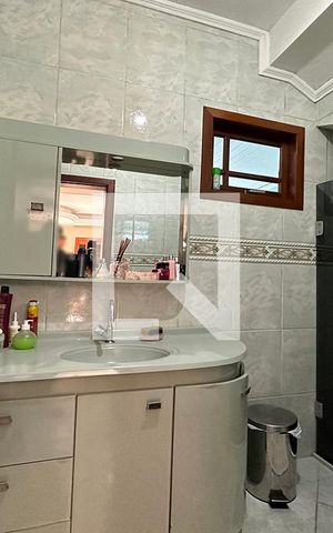 Casa à venda com 240m², 4 quartos e 1 vagaBanheiro 2