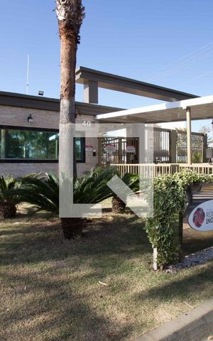 Apartamento para alugar com 65m², 2 quartos e 1 vagaFachada