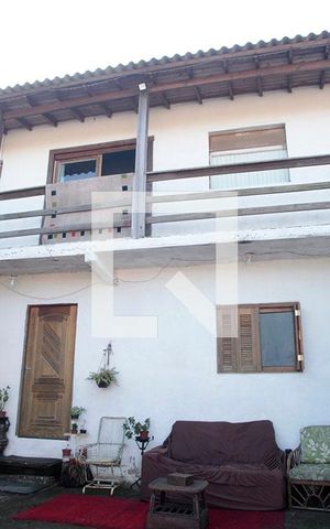 Casa à venda com 300m², 2 quartos e 6 vagasFachada Interna