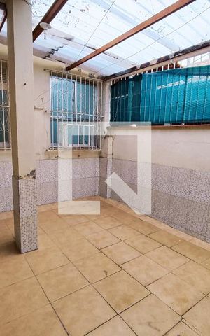Casa para alugar com 280m², 8 quartos e 4 vagas Casa para alugar com 280m², 8 quartos e 4 vagasÁrea externa
