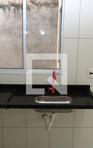Casa para alugar com 80m², 2 quartos e sem vagaCozinha e Área de Serviço