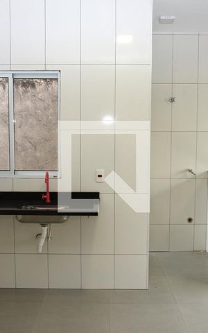 Casa para alugar com 80m², 2 quartos e sem vagaCozinha e Área de Serviço