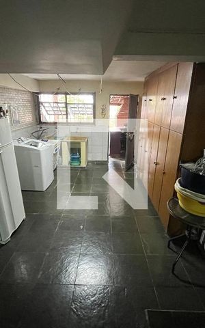 Casa à venda com 160m², 2 quartos e 2 vagasÁrea de Serviço