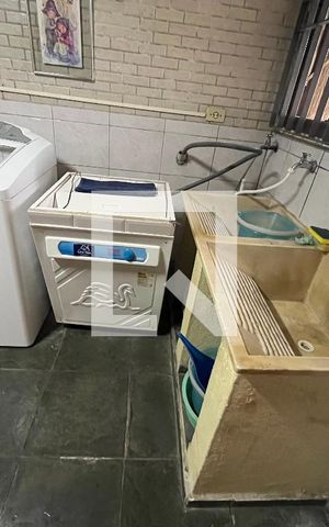 Casa à venda com 160m², 2 quartos e 2 vagasÁrea de Serviço