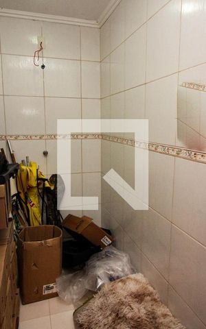 Casa à venda com 396m², 4 quartos e 6 vagas Casa à venda com 396m², 4 quartos e 6 vagasBanheiro da Suíte 2