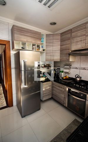 Casa à venda com 396m², 4 quartos e 6 vagas Casa à venda com 396m², 4 quartos e 6 vagasCozinha 1