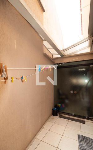 Casa à venda com 300m², 3 quartos e 3 vagas Casa à venda com 300m², 3 quartos e 3 vagasÁrea de Serviço