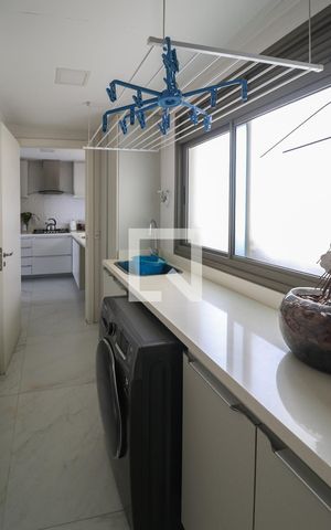 Apartamento à venda com 126m², 3 quartos e 2 vagasÁrea de Serviço