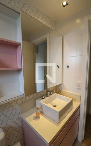 Apartamento à venda com 126m², 3 quartos e 2 vagasBanheiro da Suíte 2