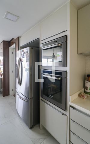 Apartamento à venda com 126m², 3 quartos e 2 vagasCozinha