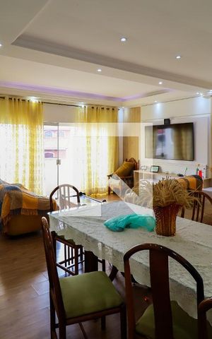 Casa à venda com 520m², 6 quartos e 4 vagasPiso 2: Sala