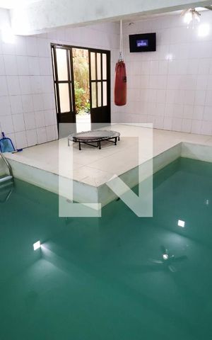 Casa à venda com 520m², 6 quartos e 4 vagasPiso 1:  Piscina Aquecida