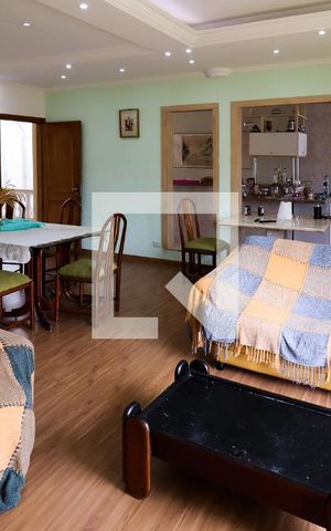 Casa à venda com 520m², 6 quartos e 4 vagasPiso 2: Sala