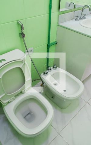 Casa à venda com 520m², 6 quartos e 4 vagasPiso 2: Suite 1